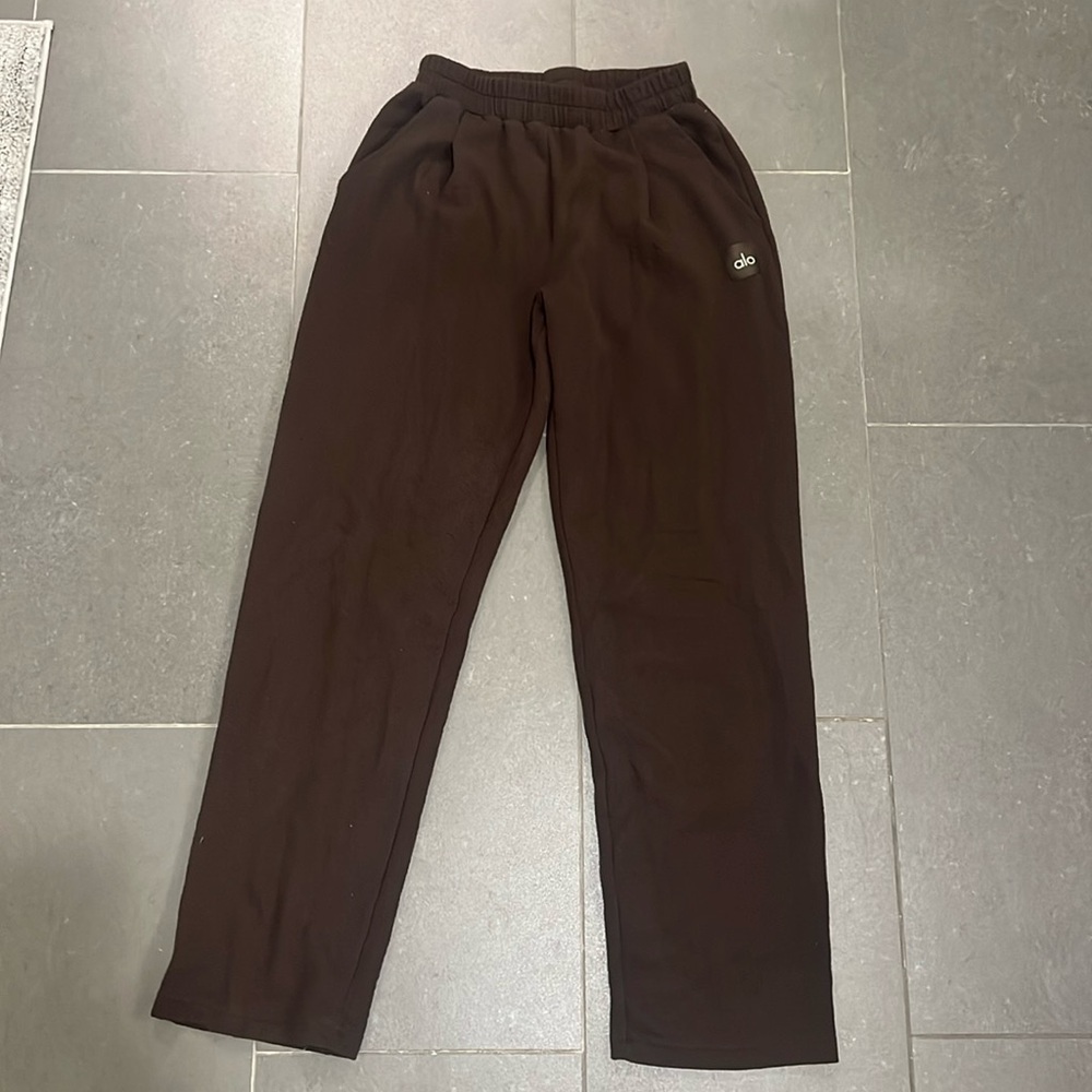 Brown alo lounge pants - size M